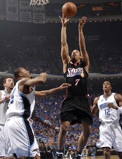 小瓦格纳28分,魔术爆冷击败76人